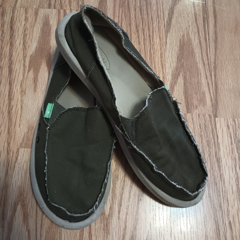 Sanuk Donna Hemp Sidewalk Surfers. Olive Green. Women's 8